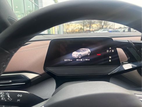 Used 2023 Volkswagen ID.4 Pro image 9