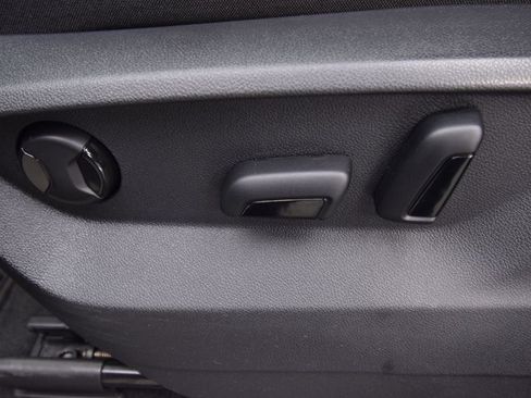 Used 2022 Volkswagen Atlas SE image 27