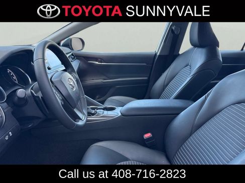 Used 2023 Toyota Camry SE FWD image 14