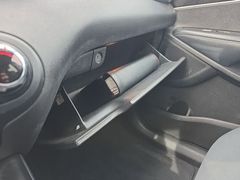 Used 2017 Kia Sorento L image 28