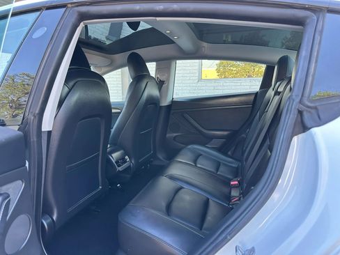 Used 2022 Tesla Model 3 Long Range AWD/4WD image 17