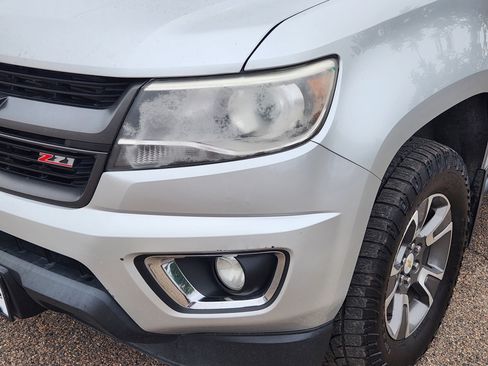 Used 2017 Chevrolet Colorado Z71 AWD/4WD image 5