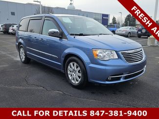 Used 2011 Chrysler Town & Country Touring-L w/ Driver Convenience Group video 1