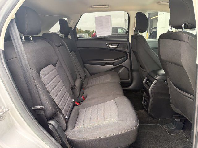 Used 2018 Ford Edge SE AWD/4WD image 28