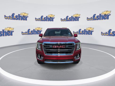 Certified 2024 GMC Yukon XL SLT w/ SLT Premium Package AWD/4WD image 3