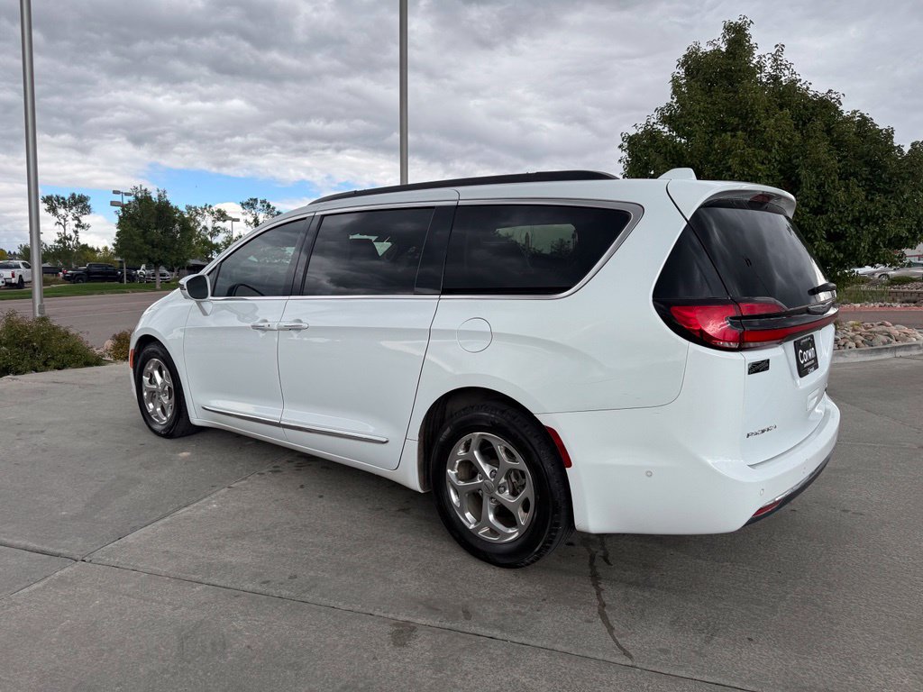 Used 2022 Chrysler Pacifica Limited FWD image 5