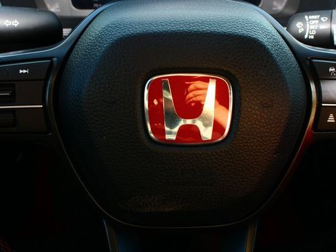 Used 2025 Honda Civic Type R image 13