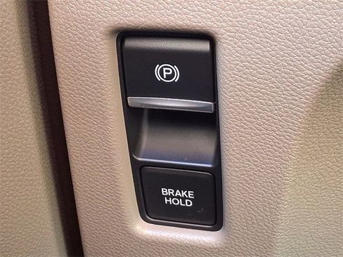 Used 2019 Honda Odyssey LX image 24