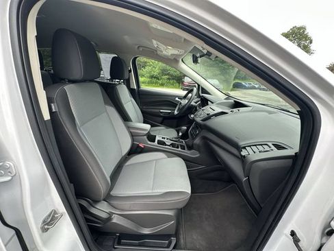 Used 2017 Ford Escape SE AWD/4WD image 26