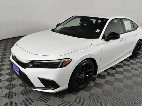 Certified 2024 Honda Civic Sport image 10