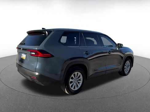 Used 2025 Toyota Grand Highlander XLE image 15