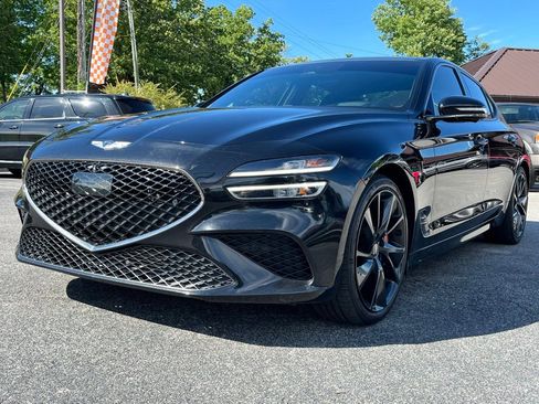 Used 2022 Genesis G70 3.3T RWD image 4