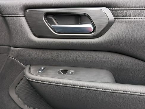 New 2026 Nissan Armada SV image 32