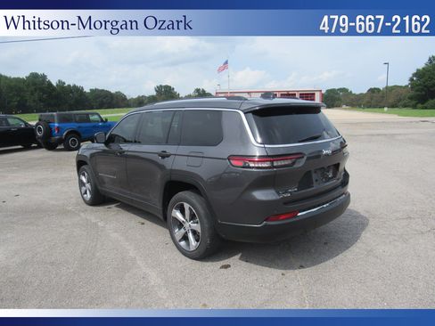 Used 2022 Jeep Grand Cherokee L Limited w/ Trailer Tow Group (B) image 8