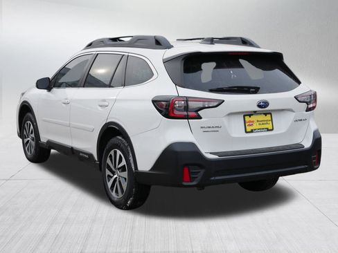 Used 2022 Subaru Outback Premium image 5