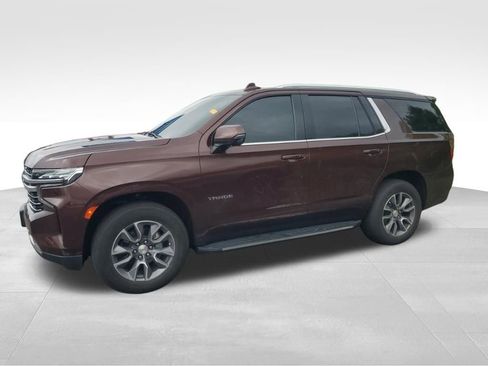 Used 2022 Chevrolet Tahoe LT w/ LT Signature Plus Package AWD/4WD image 2