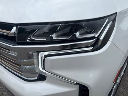 Used 2022 Chevrolet Tahoe High Country AWD/4WD image 9