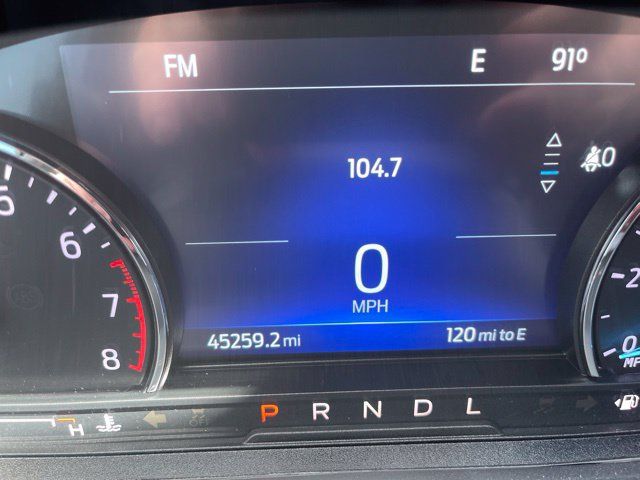 Used 2023 Ford Explorer XLT RWD image 4