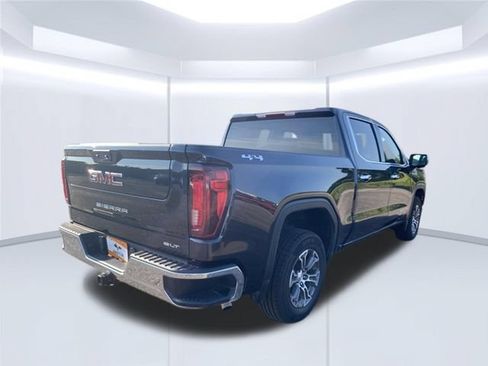 Used 2025 GMC Sierra 1500 SLT AWD/4WD image 8
