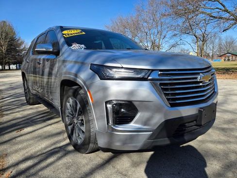 Used 2022 Chevrolet Traverse Premier w/ LPO, Floor Liner Package image 10