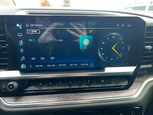 Used 2022 Chevrolet Silverado 1500 LTZ w/ Technology Package image 14