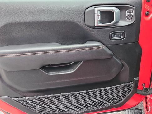 Used 2023 Jeep Wrangler Unlimited Rubicon w/ Steel Bumper Group image 18