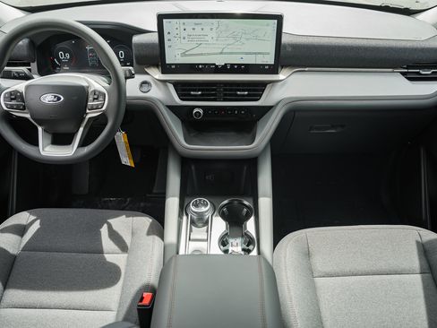 New 2026 Ford Explorer Active image 19