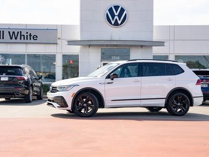 Certified 2023 Volkswagen Tiguan SE R-Line