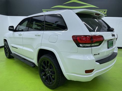 Used 2019 Jeep Grand Cherokee Altitude image 7