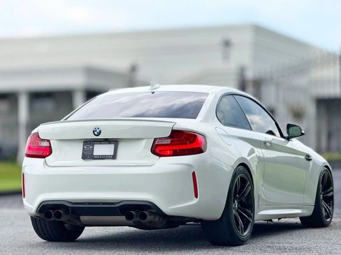 Used 2017 BMW M2 RWD image 11