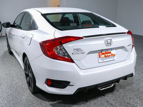 Used 2019 Honda Civic Sport image 9
