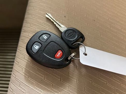 Used 2013 Chevrolet Silverado 1500 LT image 25