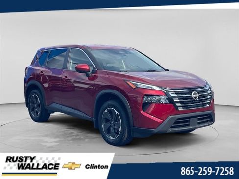Used 2024 Nissan Rogue SV AWD/4WD image 1