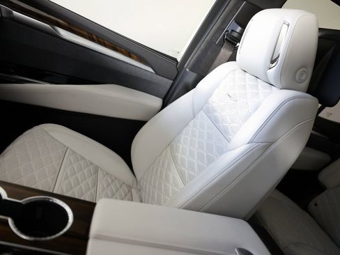 Used 2026 Cadillac Escalade Platinum Sport w/ LPO, Floor Liner Package image 47