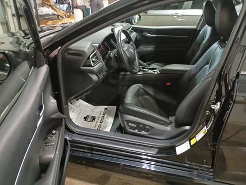 Used 2024 Toyota Camry XSE image 8