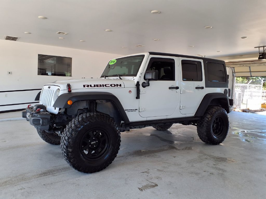 Used 2016 Jeep Wrangler Unlimited Rubicon AWD/4WD image 2