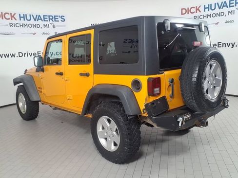 Used 2012 Jeep Wrangler Unlimited Sport AWD/4WD image 6