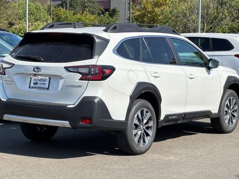 Used 2025 Subaru Outback Limited image 4