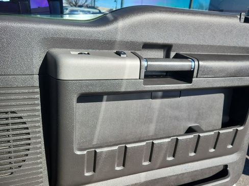 Used 2014 Ford F250 Lariat w/ Lariat Interior Package image 14