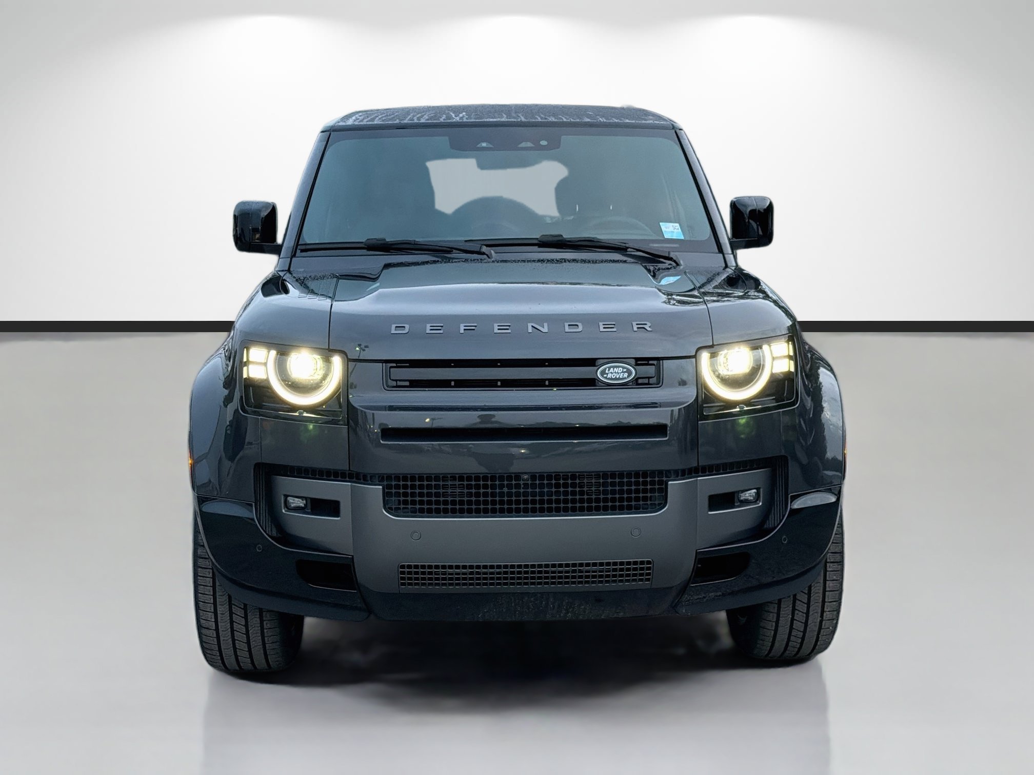 New 2026 Land Rover Defender 130 V8 AWD/4WD image 7