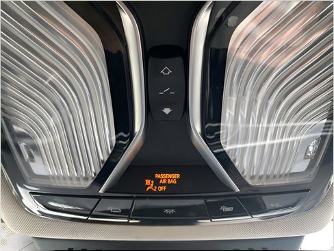 Used 2019 BMW X7 xDrive50i w/ Executive Package image 32