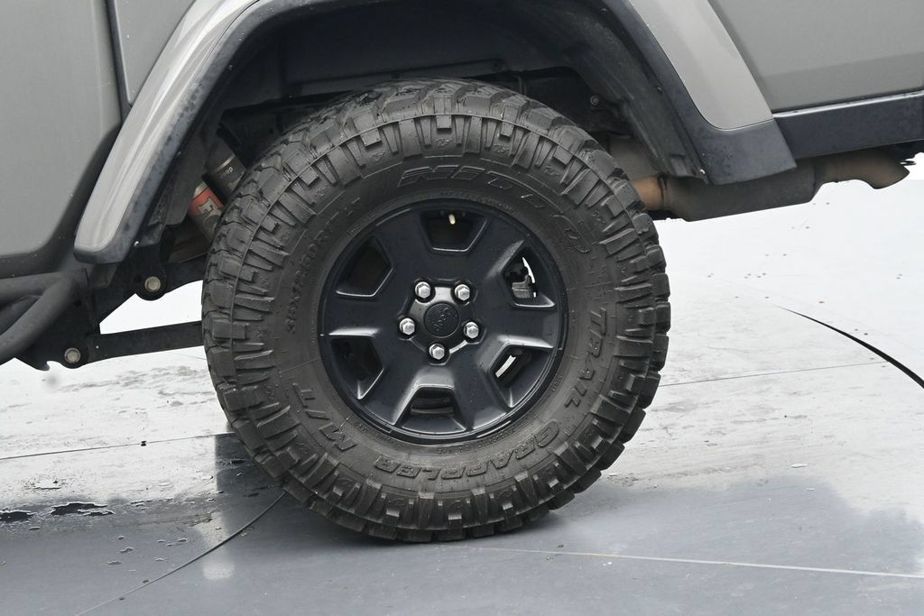 Used 2021 Jeep Gladiator Mojave AWD/4WD image 13