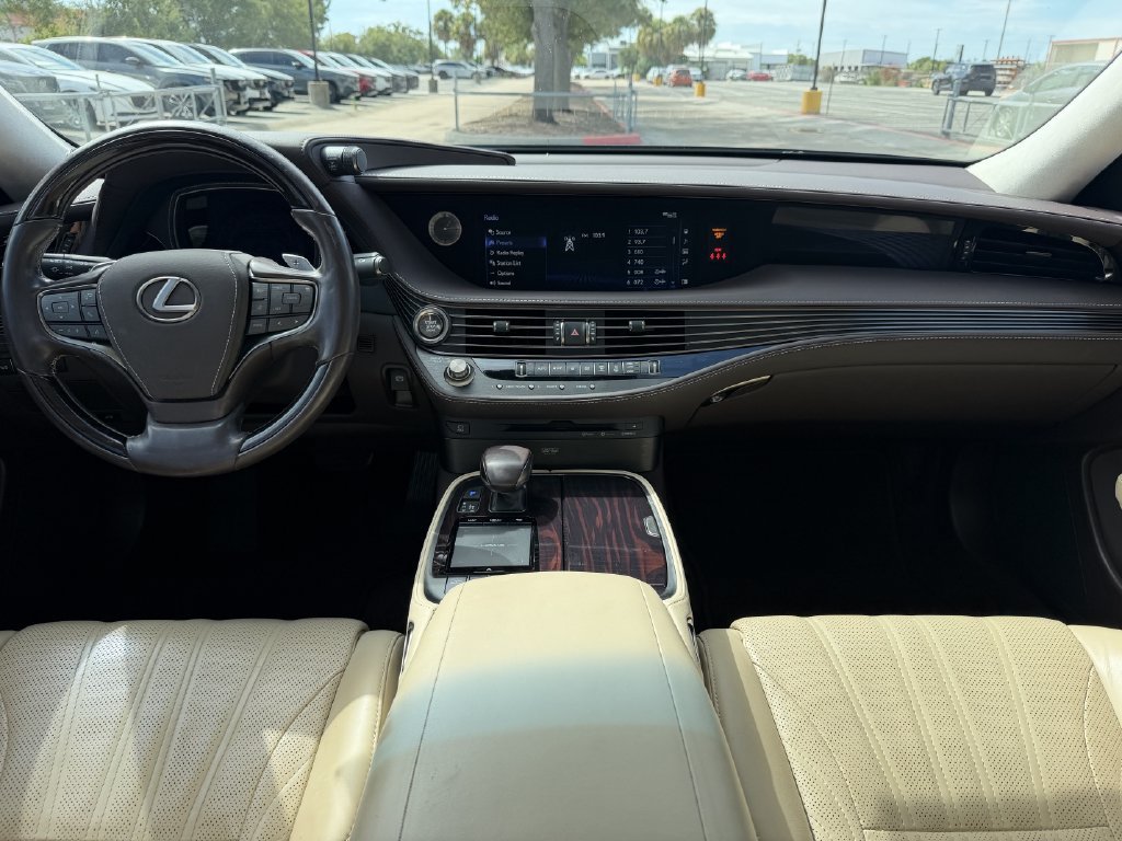 Used 2020 Lexus LS 500 AWD w/ Luxury Package image 26