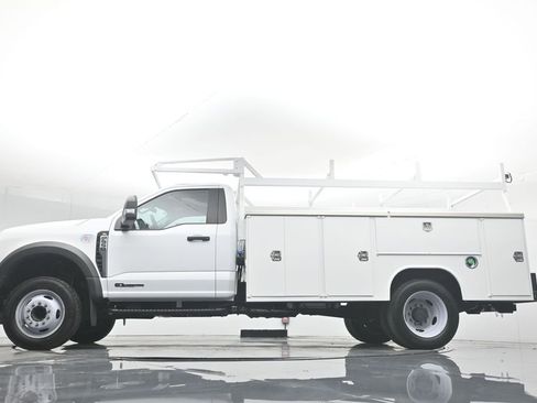 New 2025 Ford F550 2WD Regular Cab Super Duty image 57