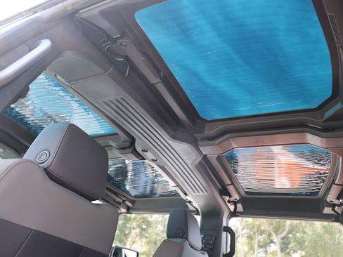 Used 2024 GMC Hummer EV 3X w/ Omega Edition image 33