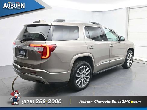 Used 2023 GMC Acadia Denali w/ Denali Technology Package AWD/4WD image 17