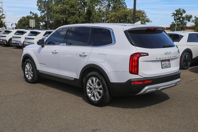 Used 2022 Kia Telluride LX FWD image 2