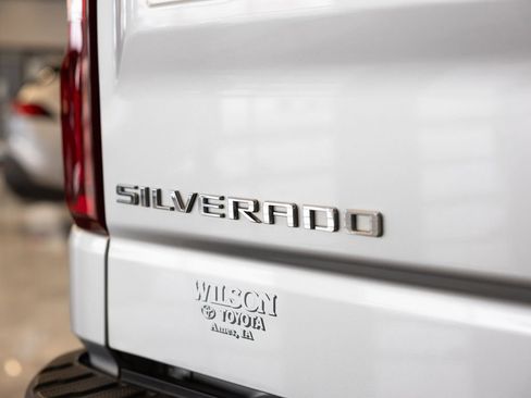 Used 2020 Chevrolet Silverado 1500 LT Trail Boss AWD/4WD image 8