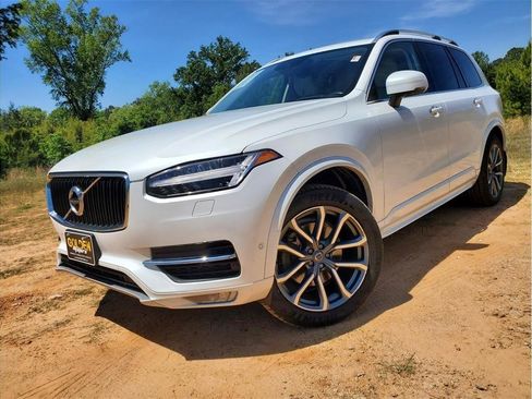 Used 2019 Volvo XC90 T6 Momentum w/ Advanced Package AWD/4WD image 3