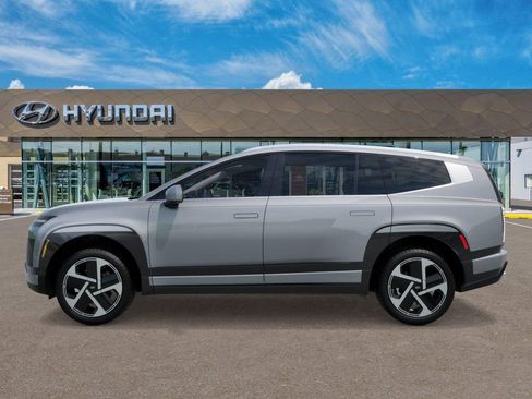 New 2026 Hyundai Ioniq 9 Limited image 3